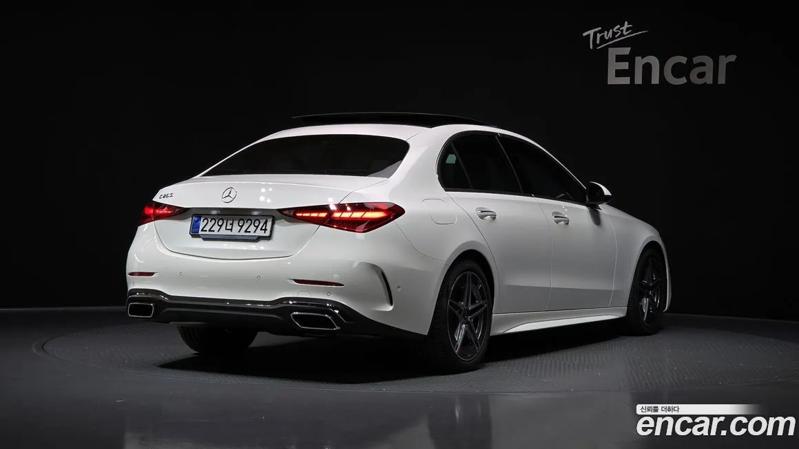 Mercedes-Benz C-Class 2025 из KR, фото 2