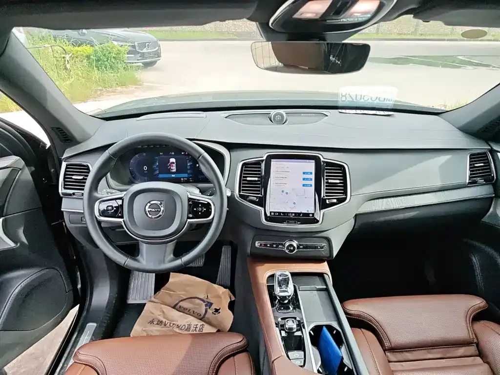 Volvo XC90 PHEV 2024 из CN, фото 10