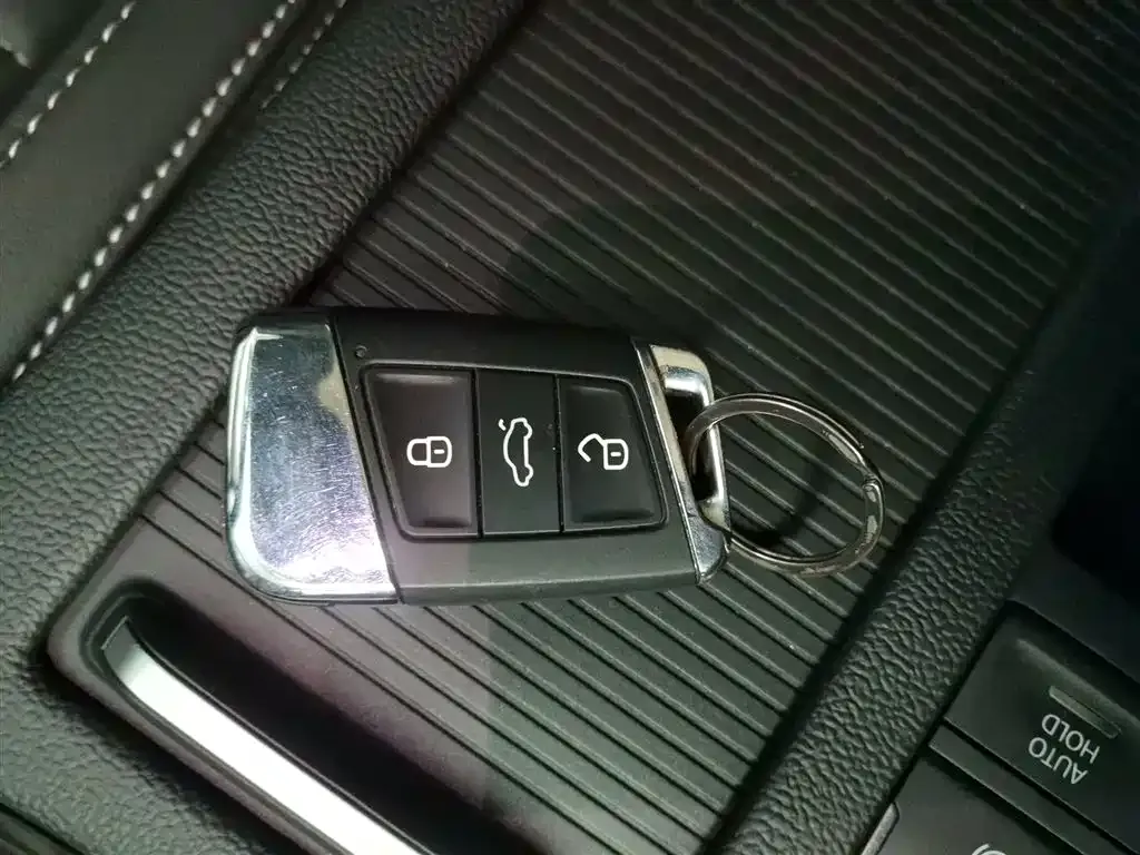 Volkswagen Magotan 2024 из CN, фото 9