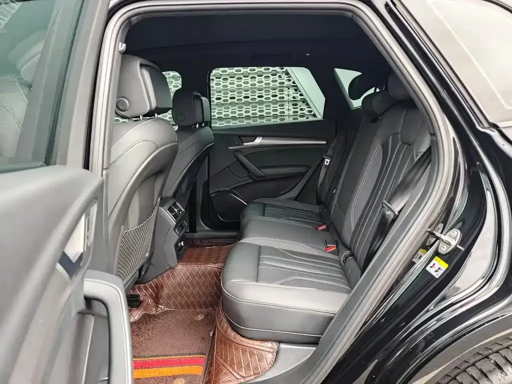 Audi Q5L 2023 из CN, фото 8