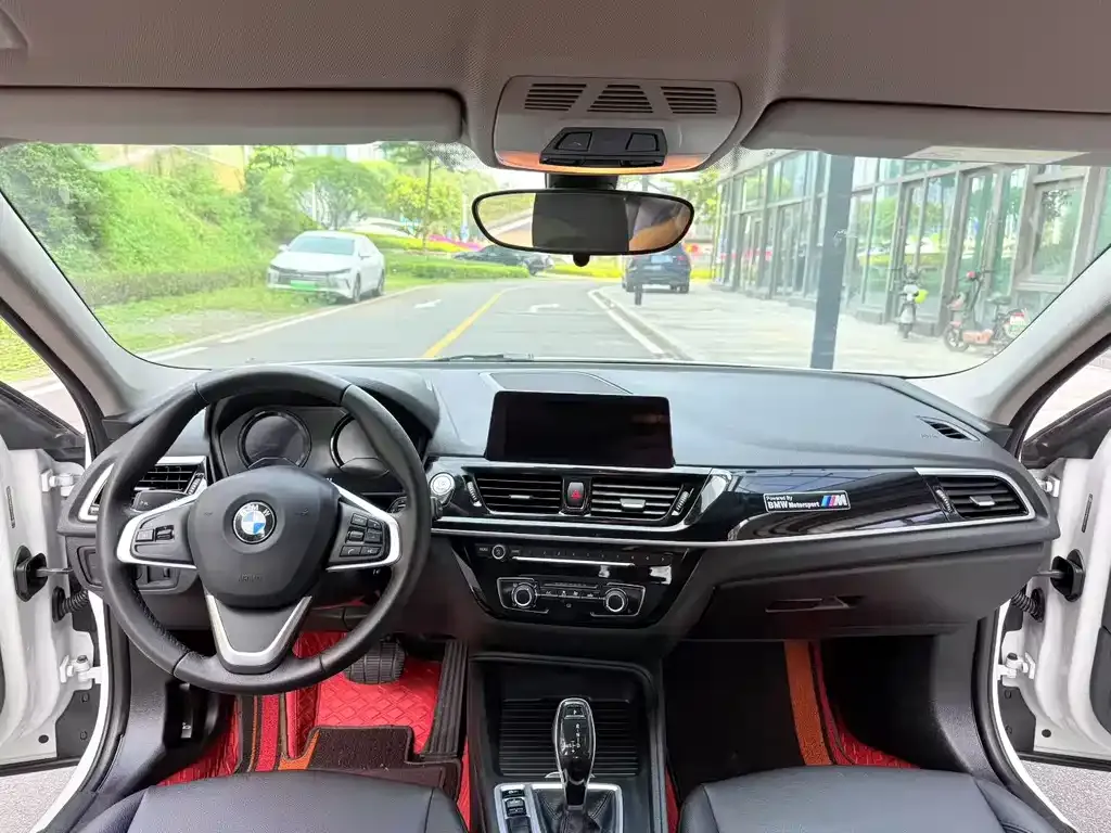 BMW 1 Series 2021 из CN, фото 5