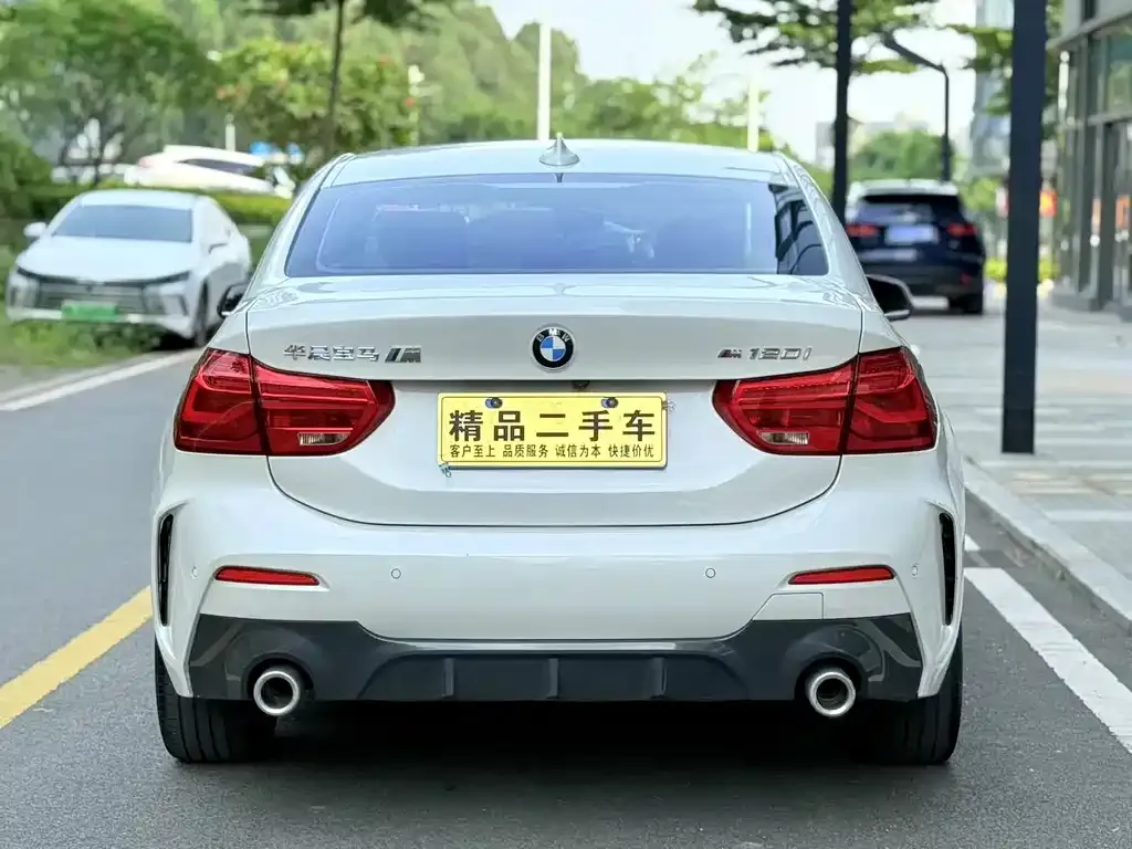 BMW 1 Series 2021 из CN, фото 8