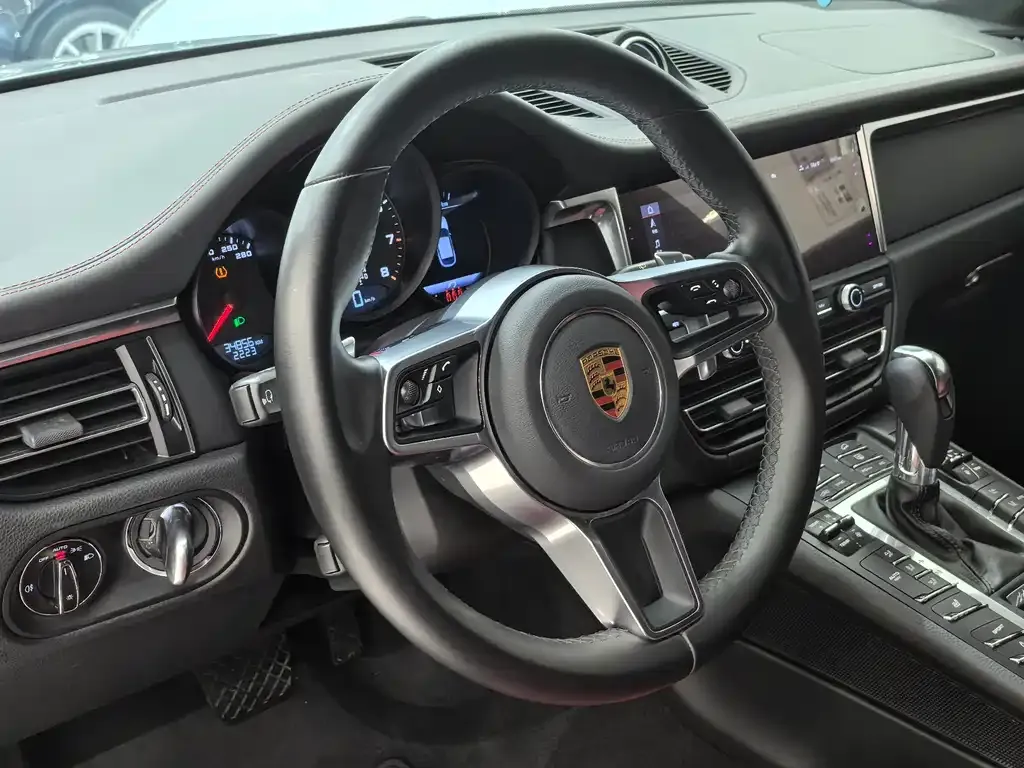 Porsche Macan 2021 из CN, фото 3