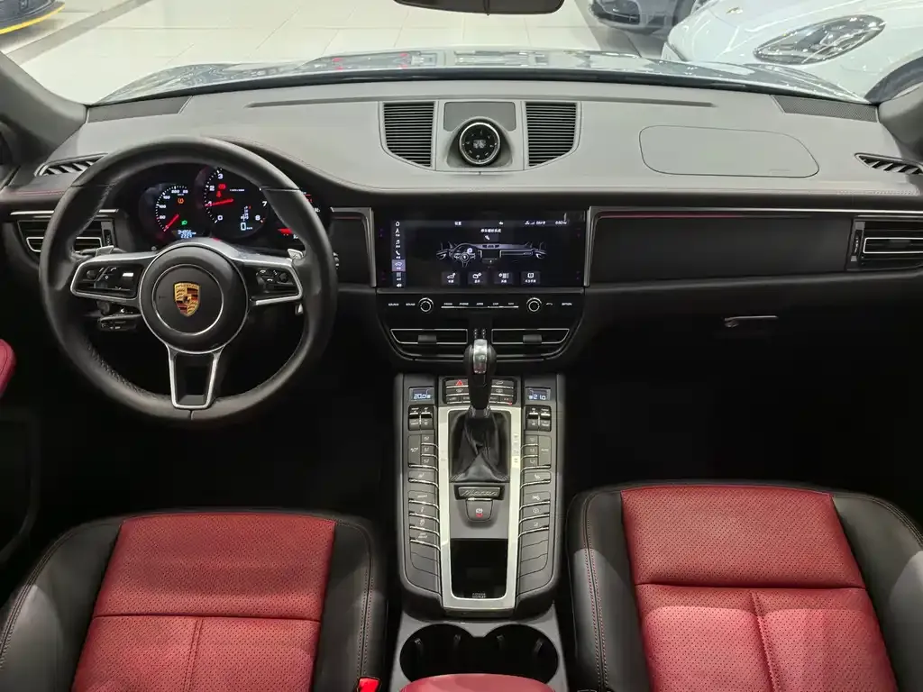 Porsche Macan 2021 из CN, фото 7