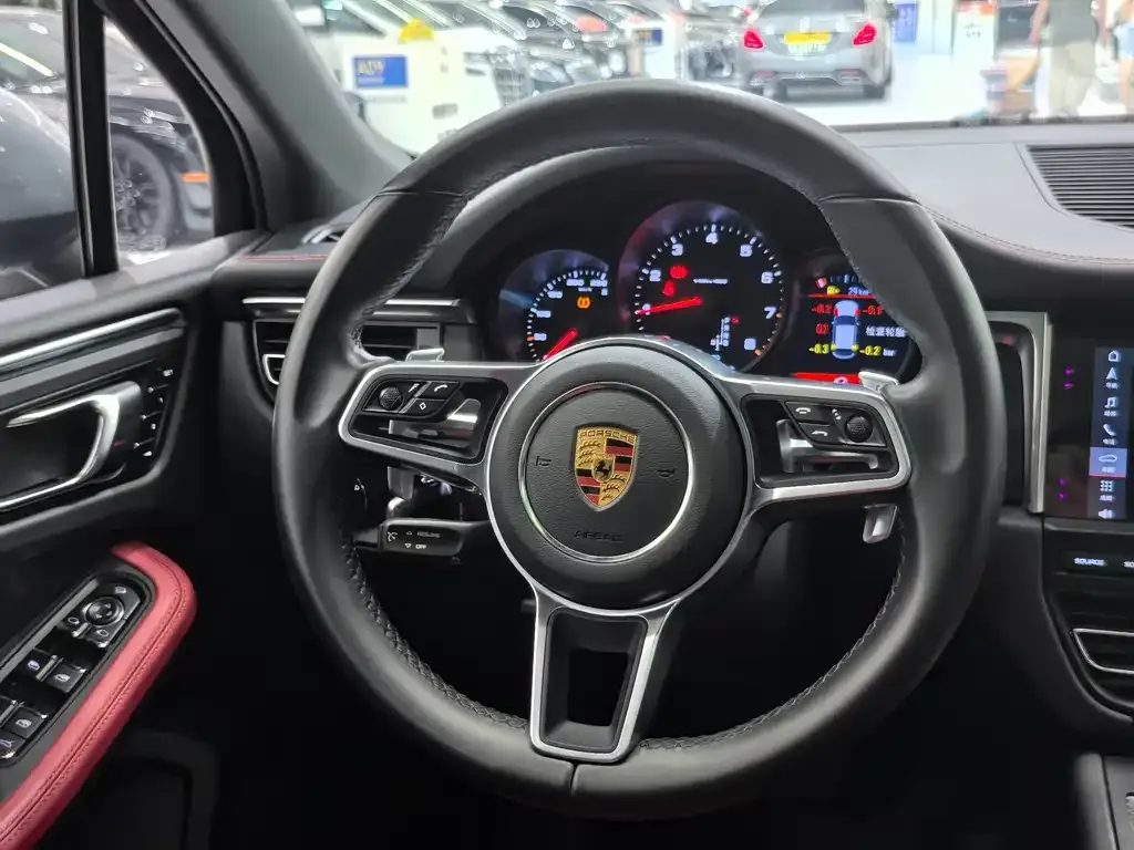 Porsche Macan 2021 из CN, фото 9