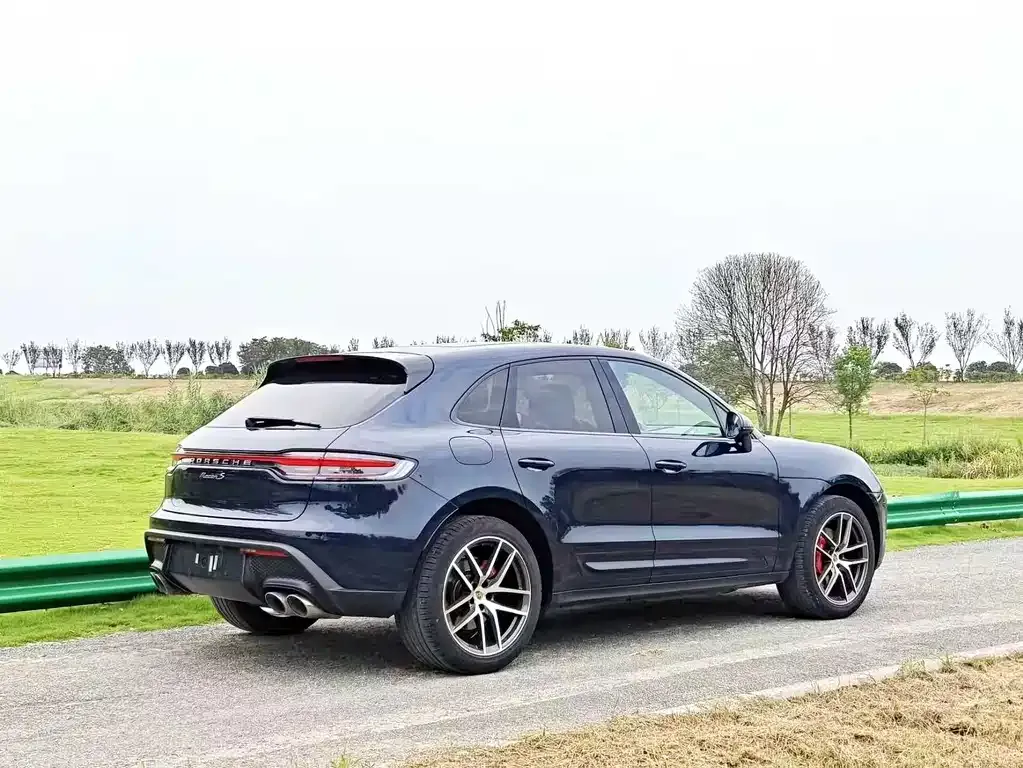 Porsche Macan — фото 7
