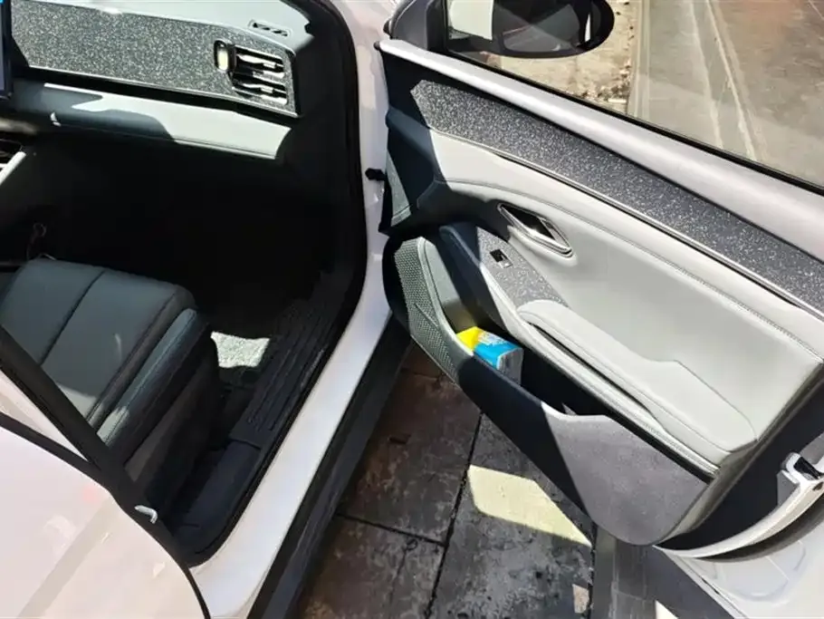 BYD Qin L 2025 из CN, фото 8