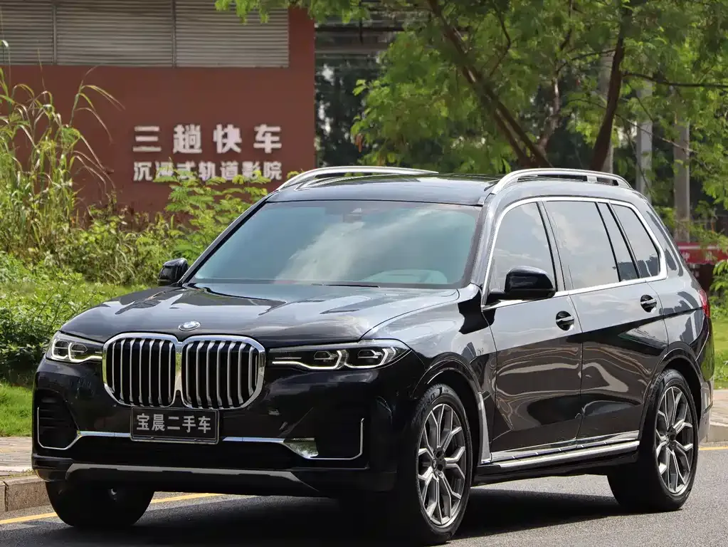 BMW X7 — фото 1