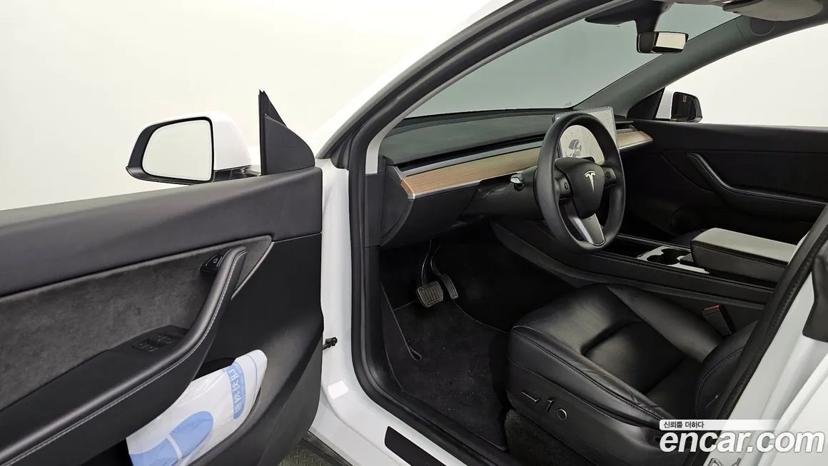 Tesla Model Y 2021 из KR, фото 10