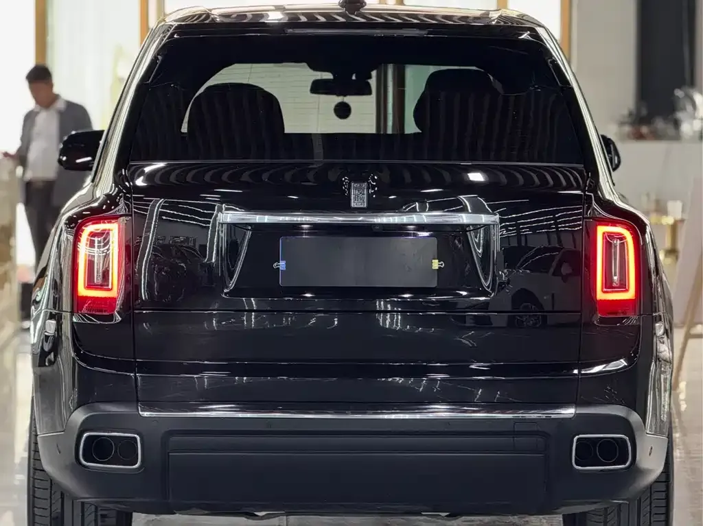 Rolls-Royce Cullinan — фото 5