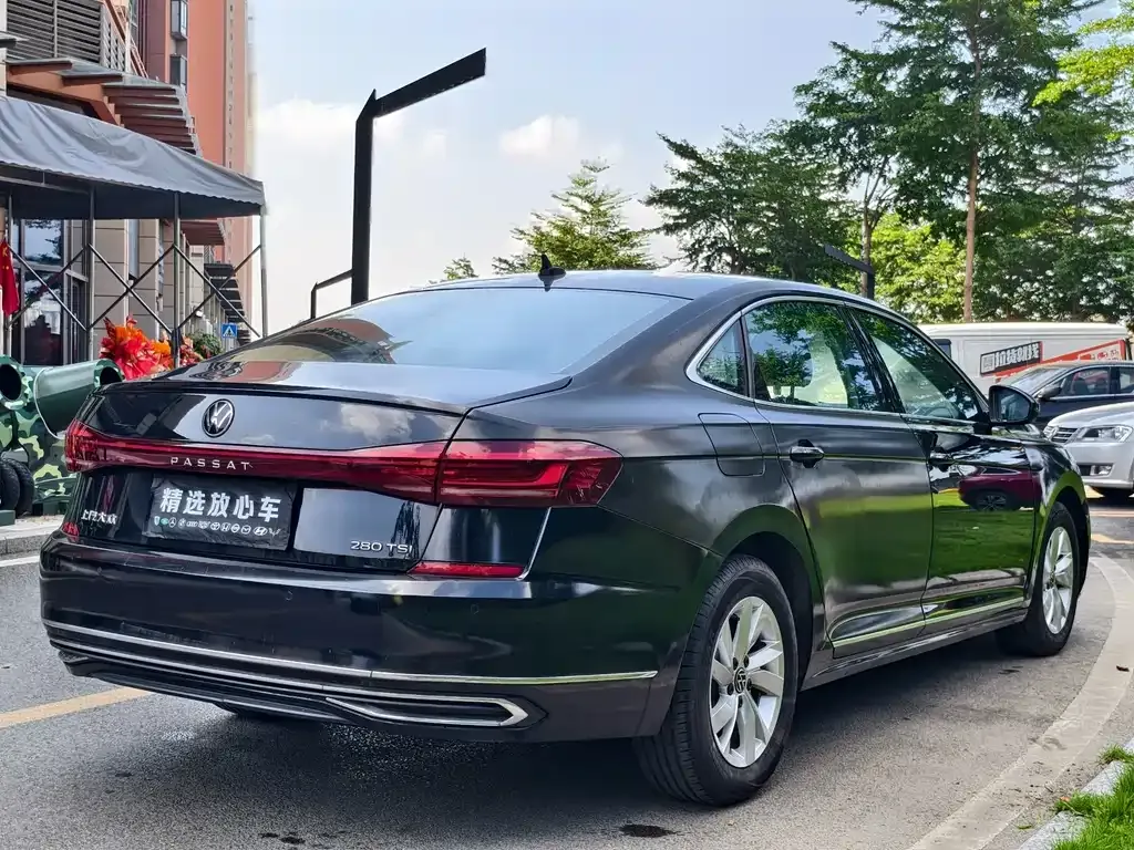 Volkswagen Passat — фото 4