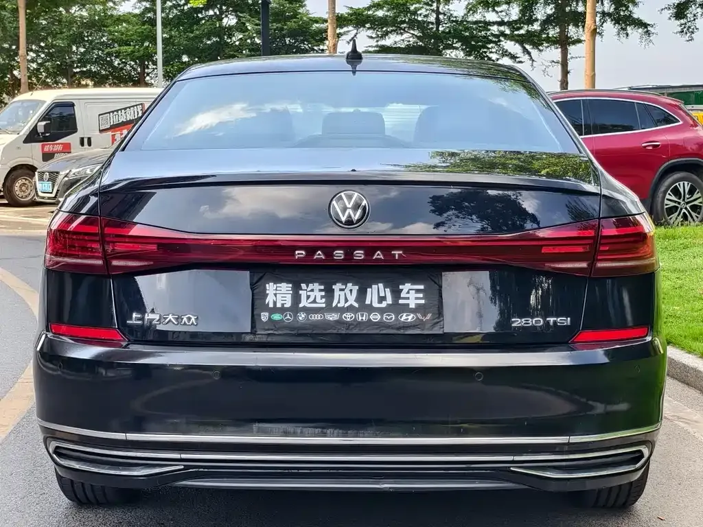 Volkswagen Passat — фото 5