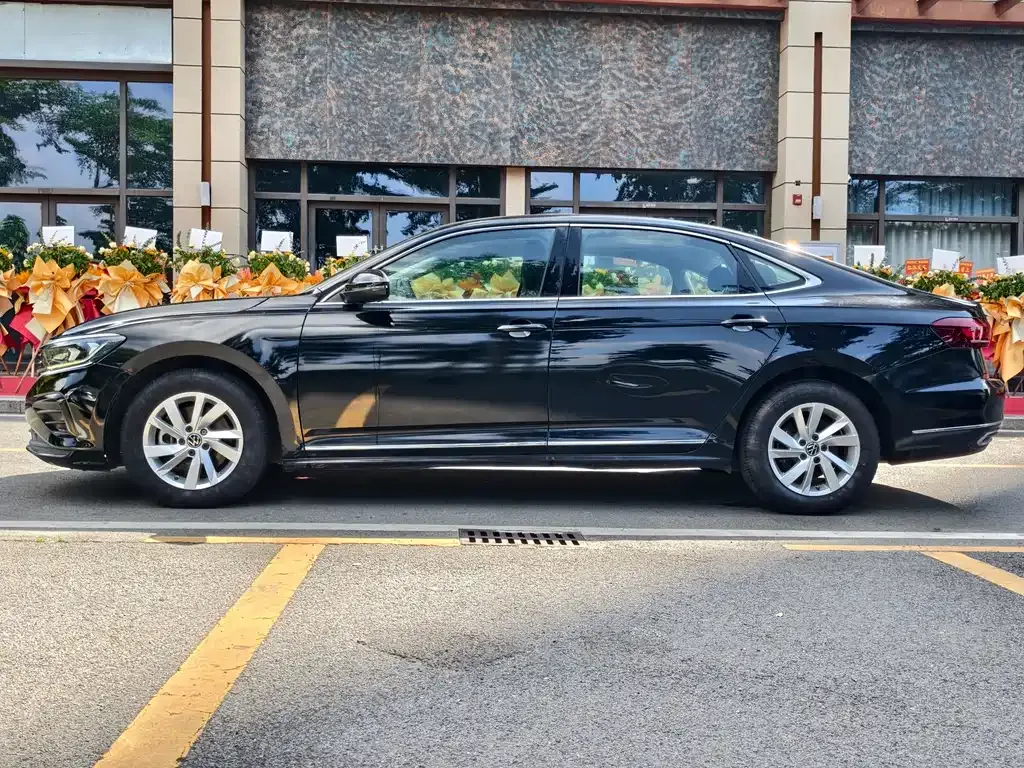 Volkswagen Passat — фото 8