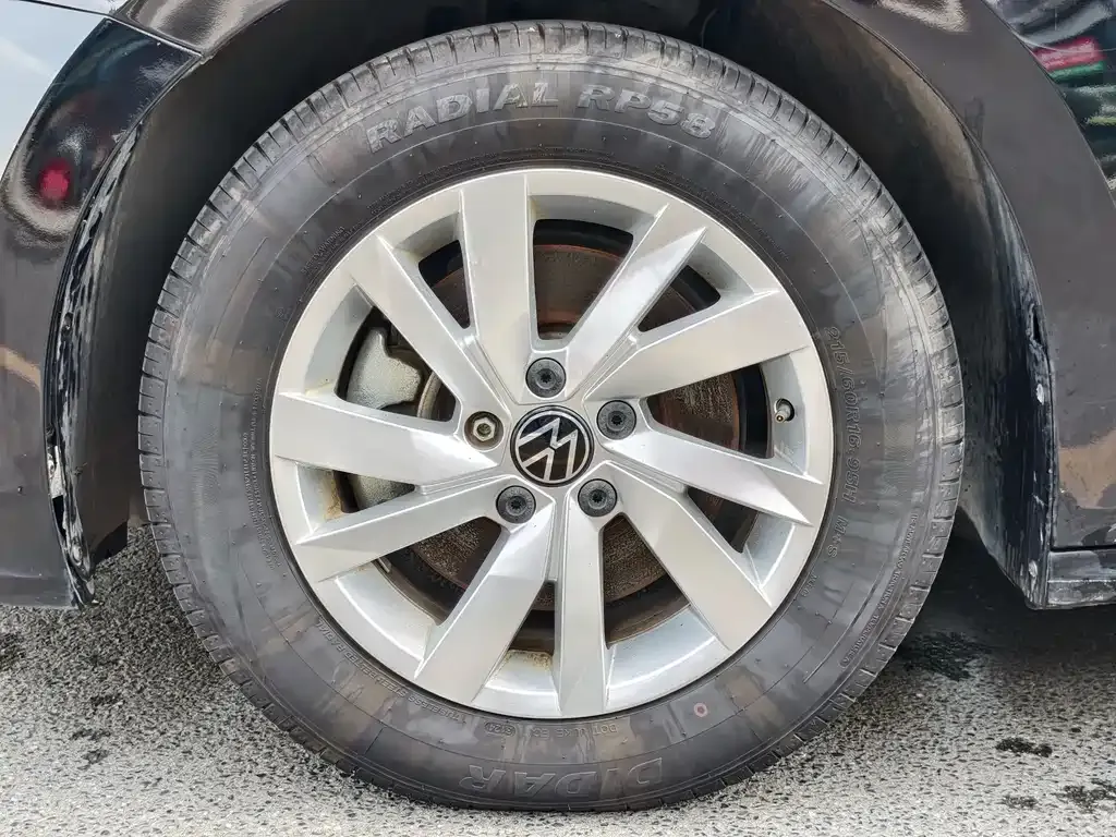 Volkswagen Passat — фото 9