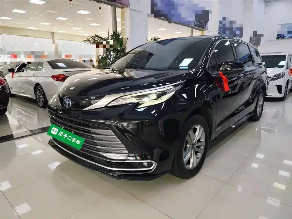 Toyota Sienna 2022 из CN, фото 1