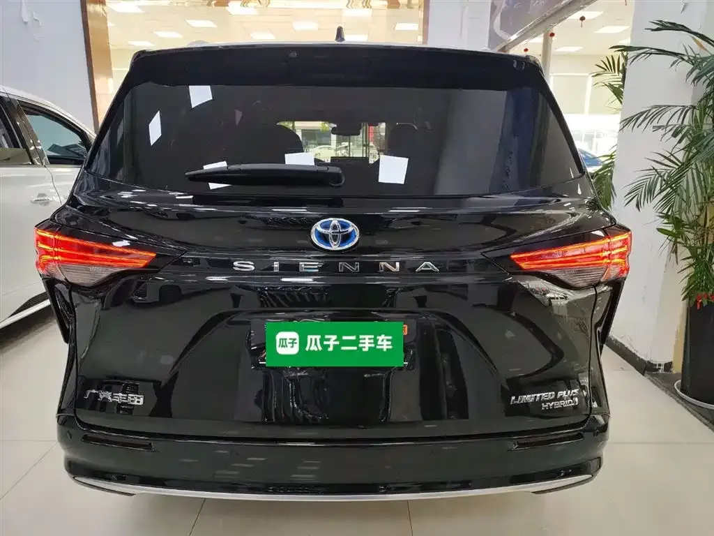 Toyota Sienna 2022 из CN, фото 6