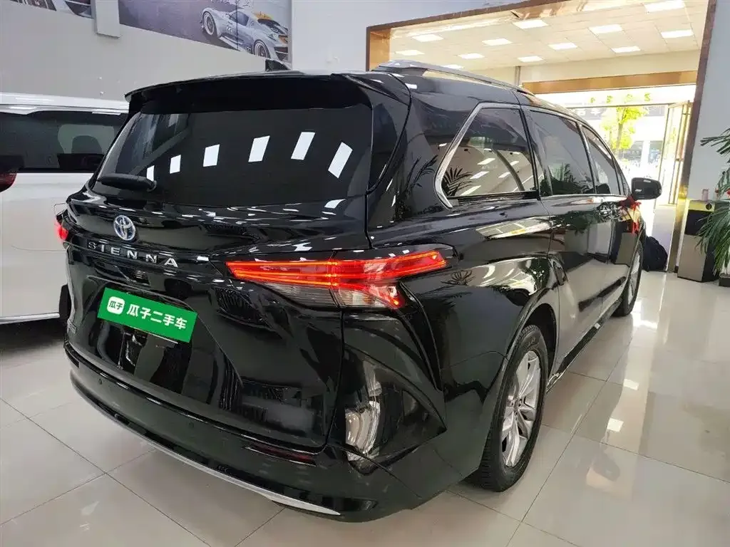 Toyota Sienna 2022 из CN, фото 7