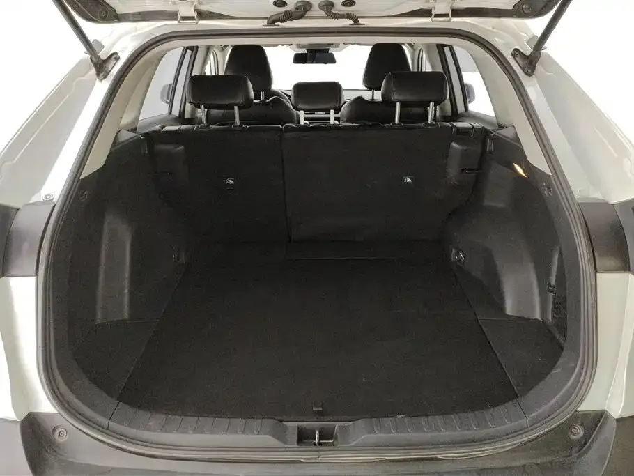Toyota RAV4 — фото 4