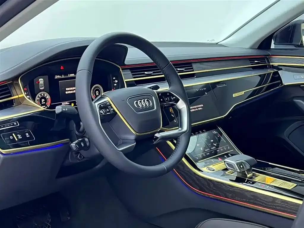 Audi A8 — фото 5
