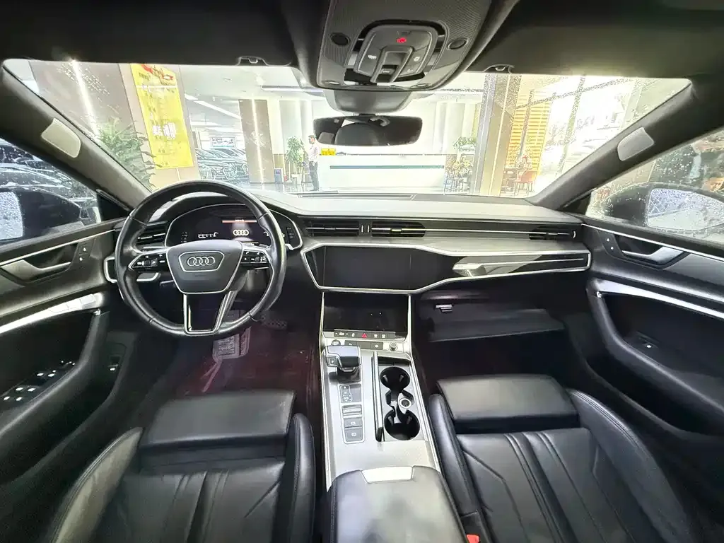 Audi A7 2021 из CN, фото 6