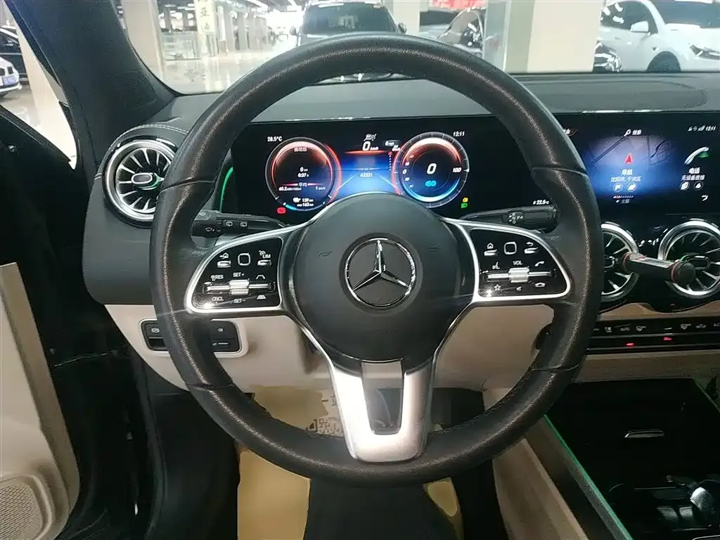 Mercedes-Benz EQB 2023 из CN, фото 3