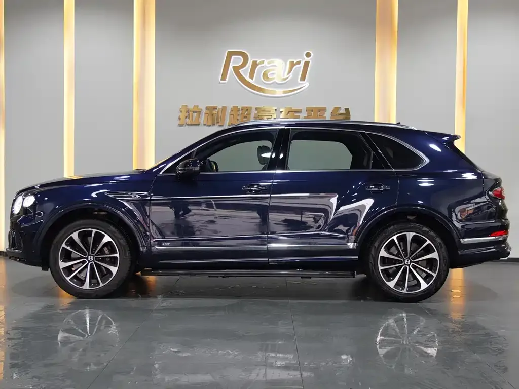 Bentley Bentayga 2022 из CN, фото 3