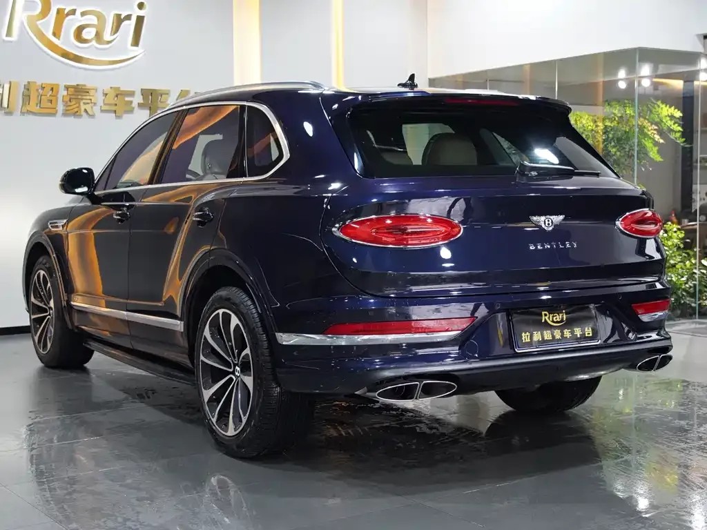 Bentley Bentayga 2022 из CN, фото 4