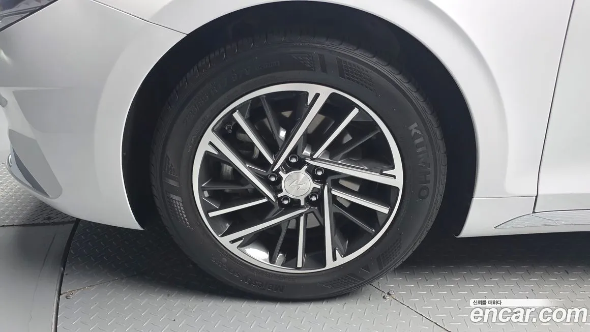 Hyundai Grandeur 2021 из KR, фото 5