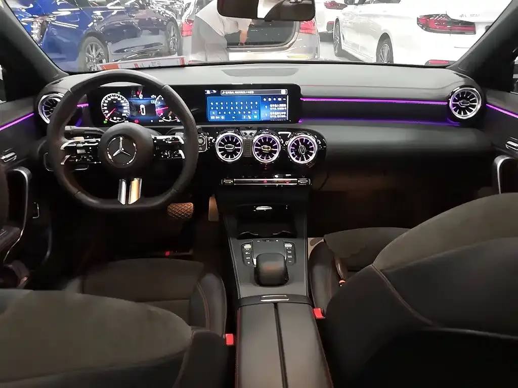 Mercedes-Benz A-Class 2023 из CN, фото 10