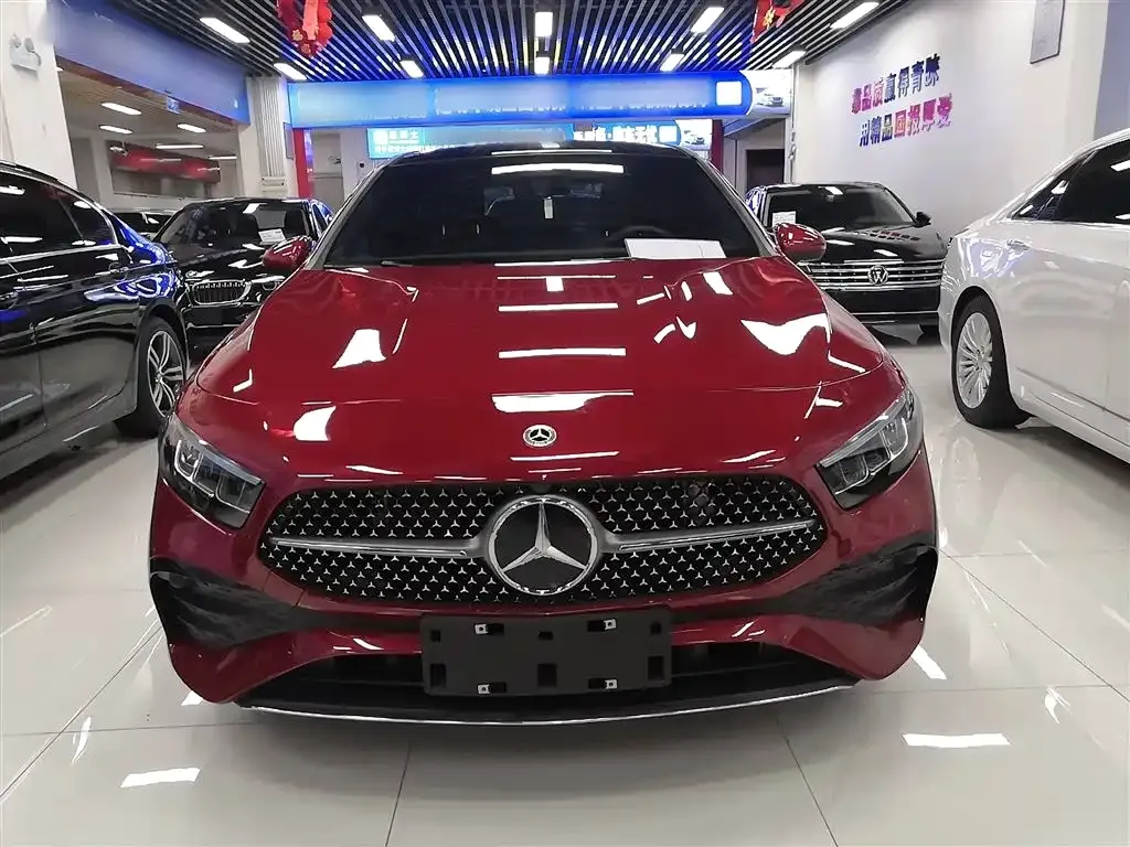 Mercedes-Benz A-Class 2023 из CN, фото 3
