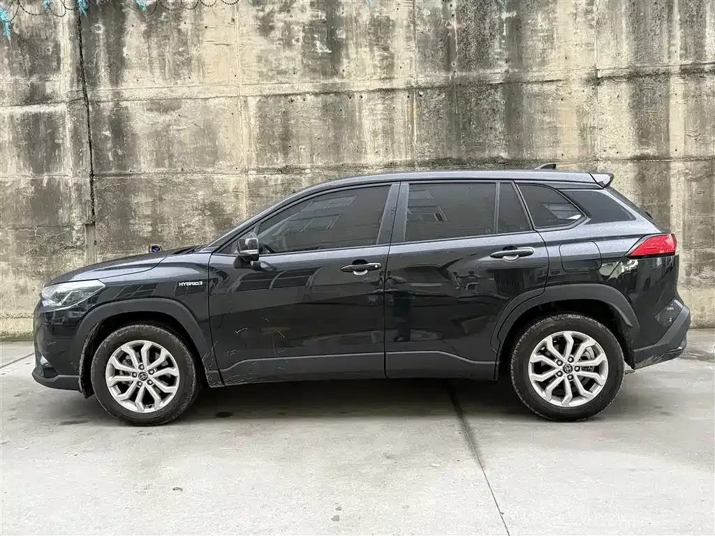 Toyota Frontlander 2024 из CN, фото 3