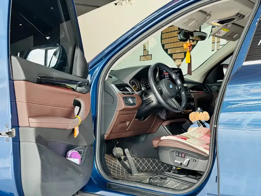 BMW X1 2021 из CN, фото 3