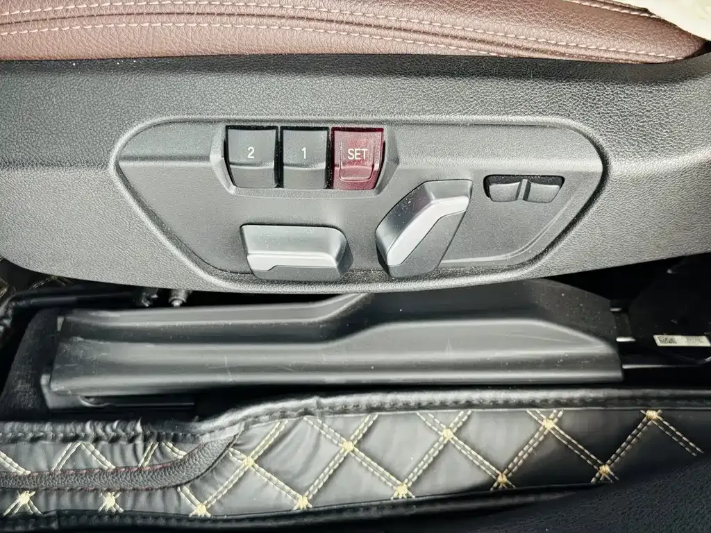 BMW X1 2021 из CN, фото 7