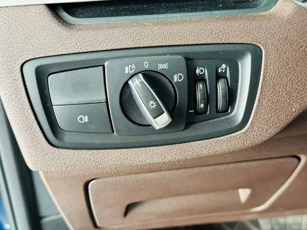 BMW X1 2021 из CN, фото 8