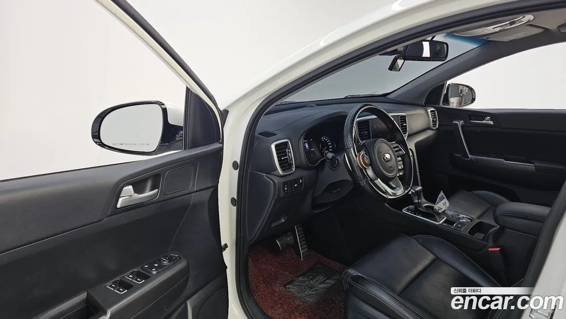 Kia Sportage — фото 10