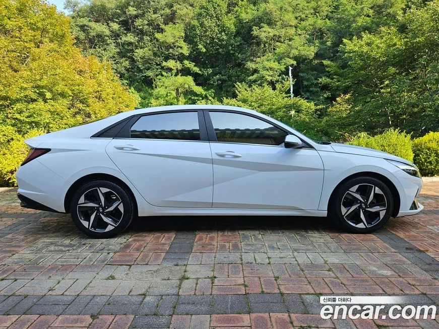 Hyundai AVANTE — фото 5