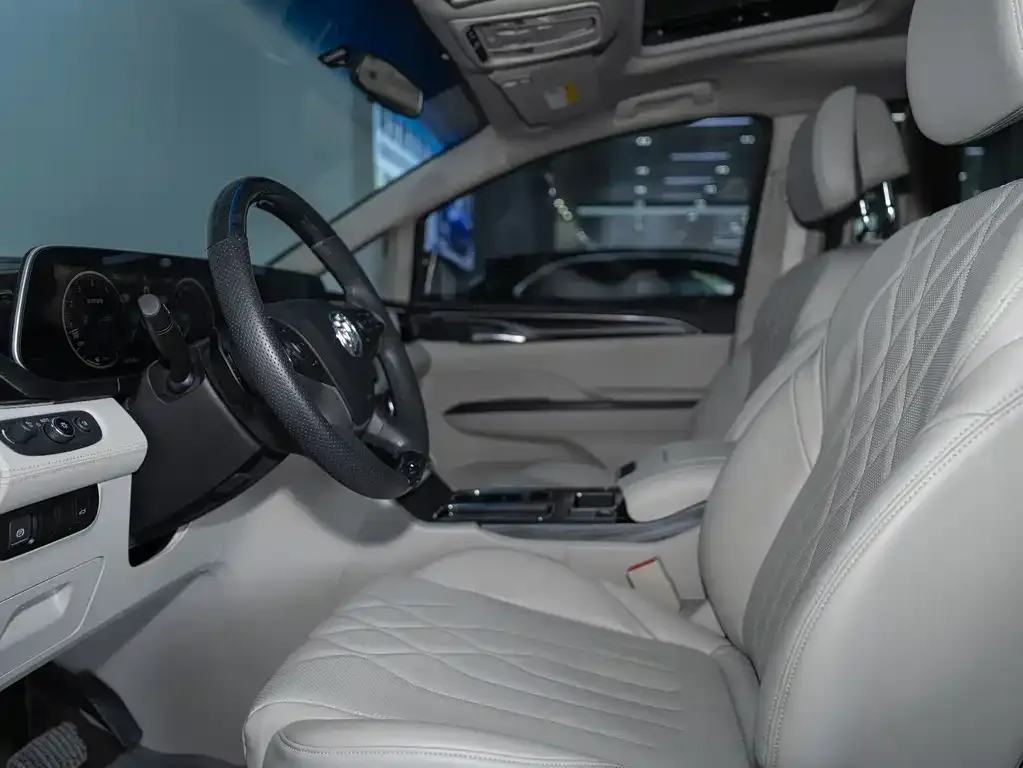 Buick GL8 2023 из CN, фото 10