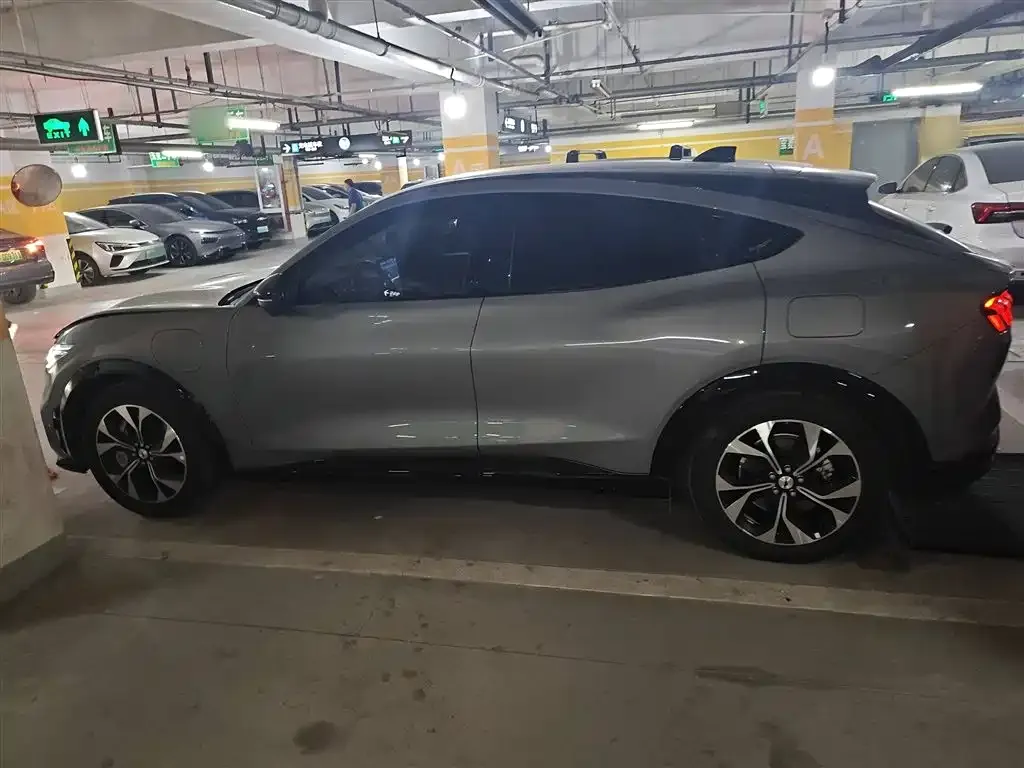 Ford Mustang Mach-E 2022 из CN, фото 5