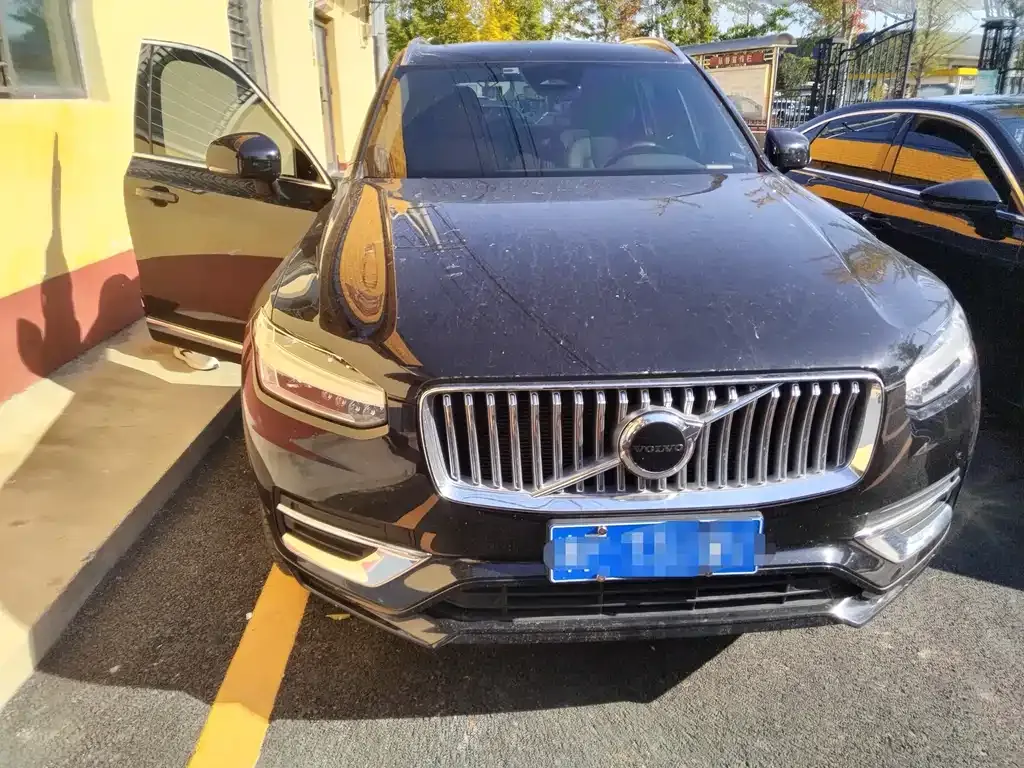 Volvo XC90 — фото 2
