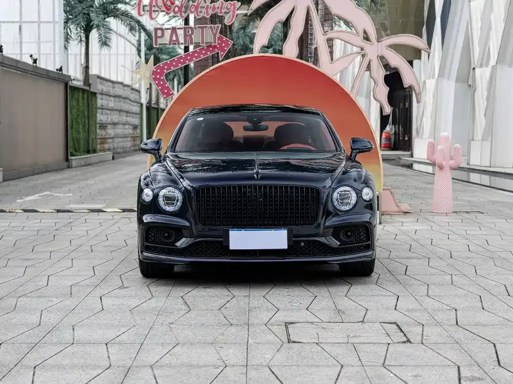 Bentley Flying Spur 2024 из CN, фото 2