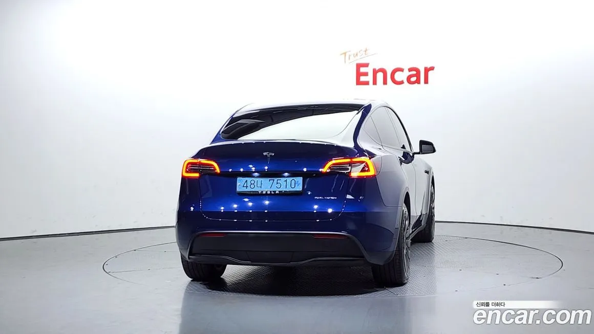 Tesla Model Y — фото 4