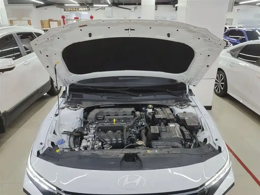 Hyundai Elantra 2025 из CN, фото 10