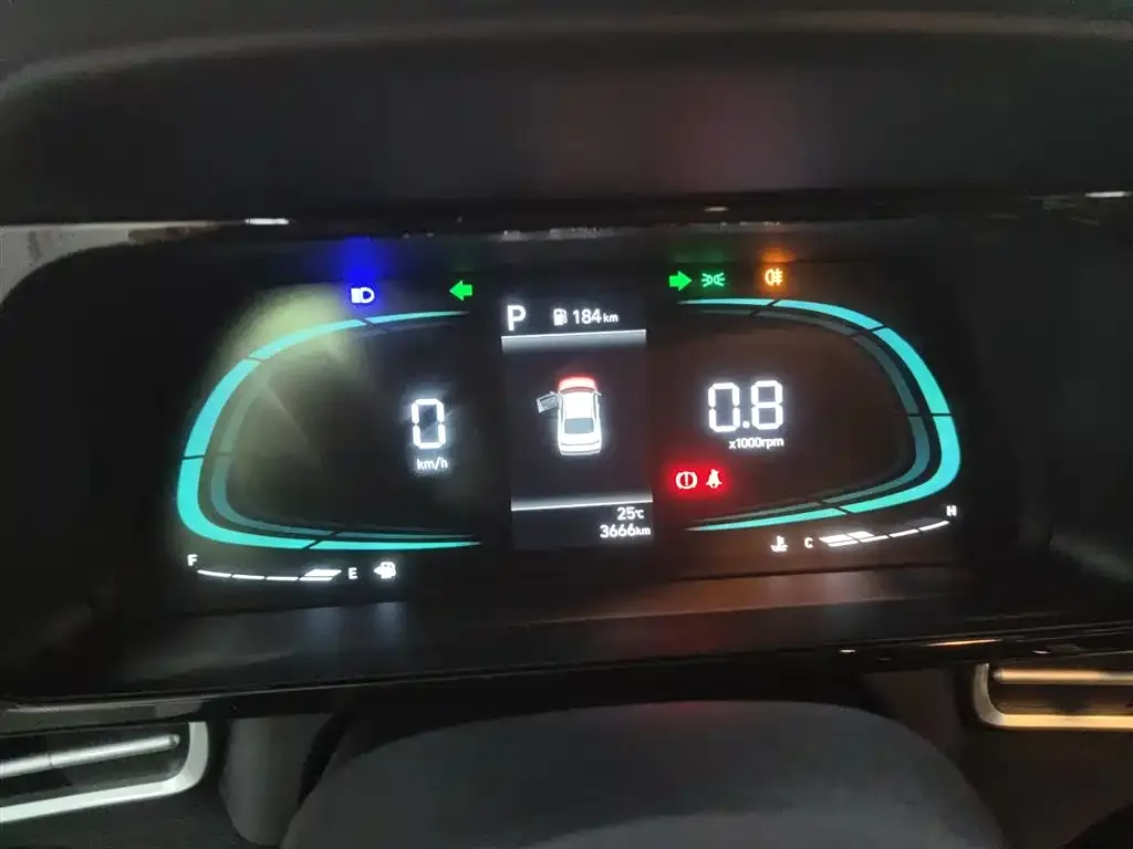Hyundai Elantra 2025 из CN, фото 4