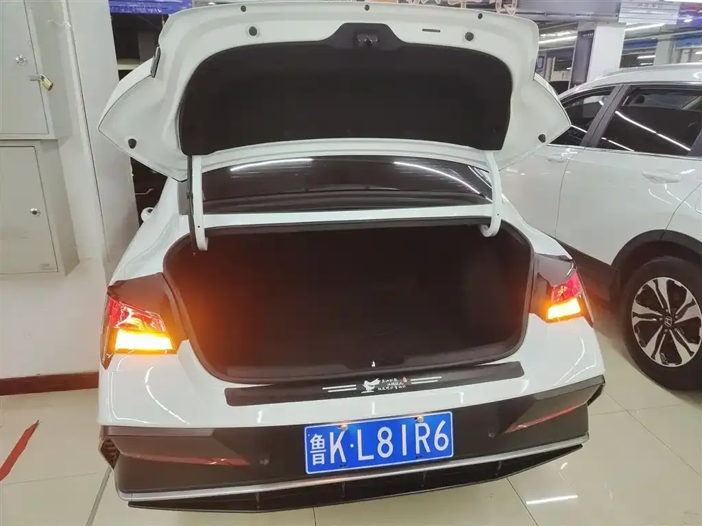 Hyundai Elantra 2025 из CN, фото 9