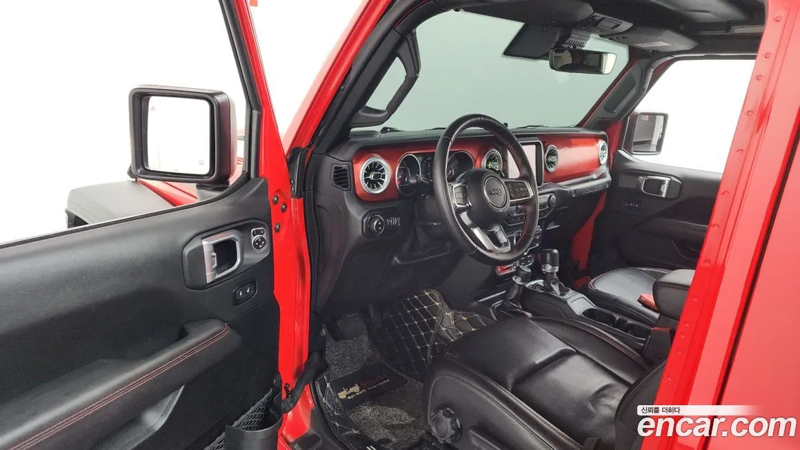 Jeep Wrangler — фото 10