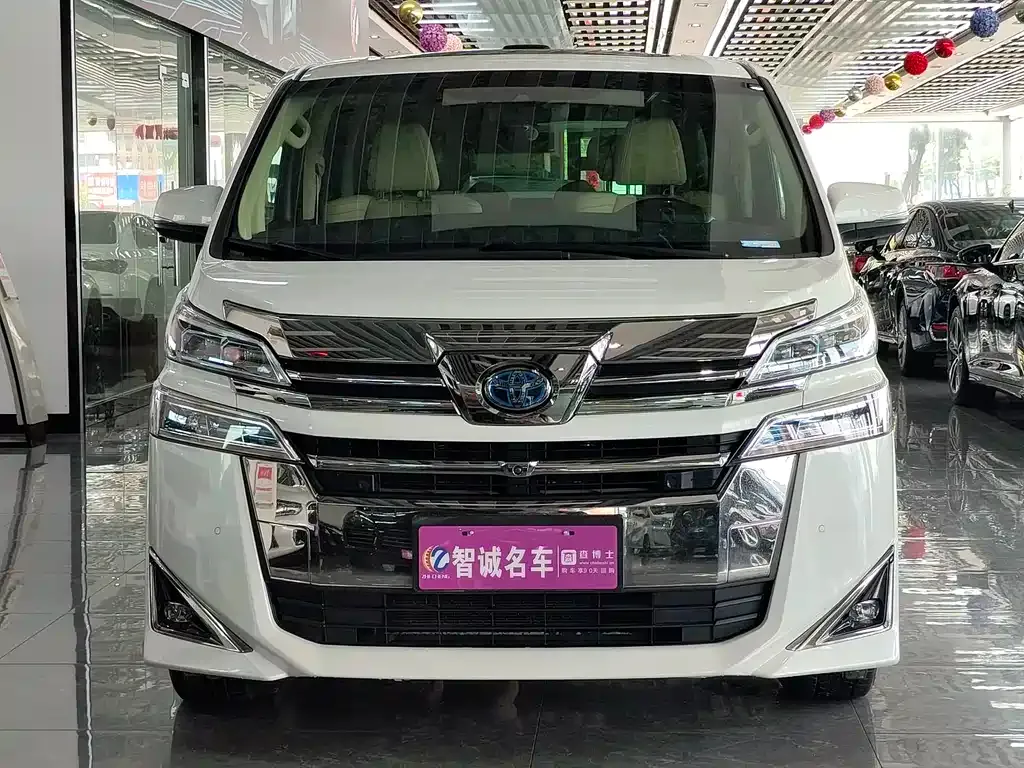 Toyota Vellfire 2021 из CN, фото 2