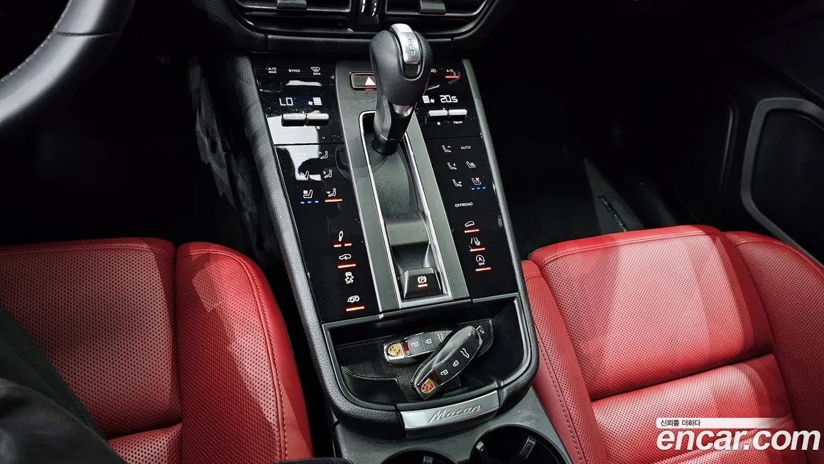Porsche Macan 2024 из KR, фото 9