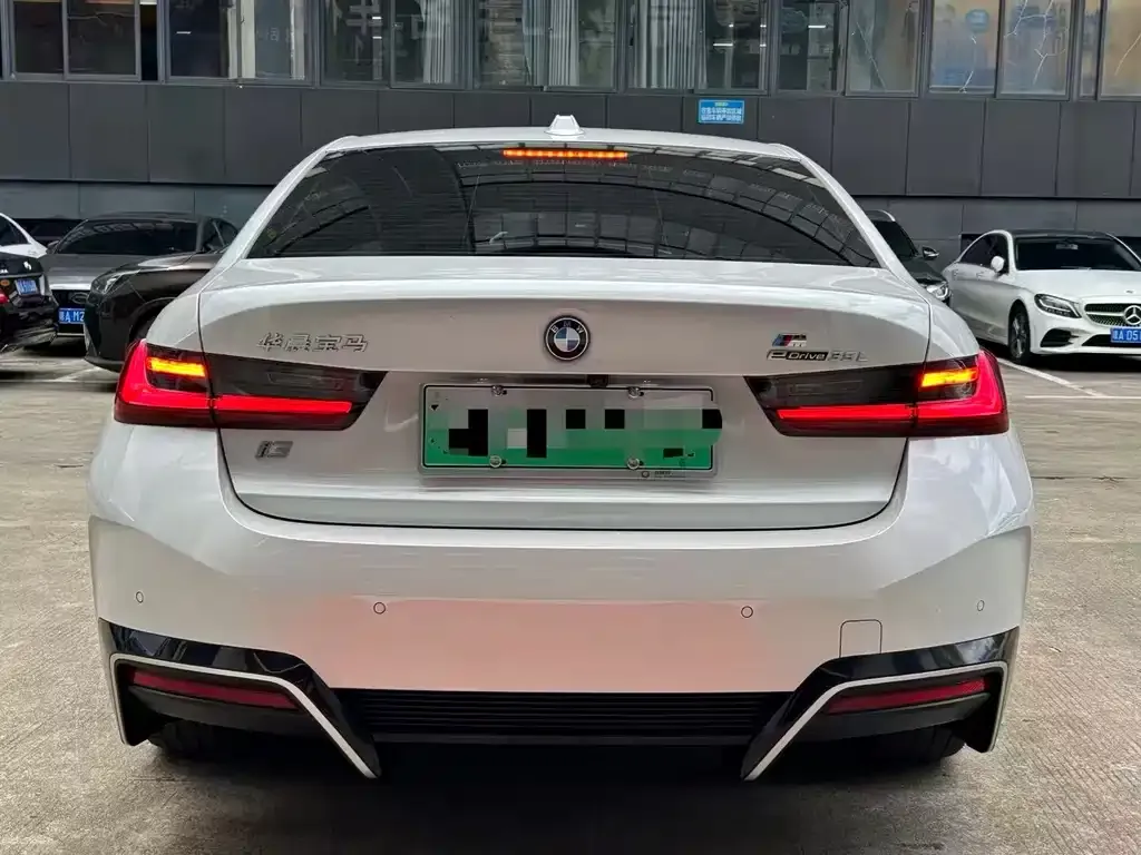 BMW i3 2023 из CN, фото 8