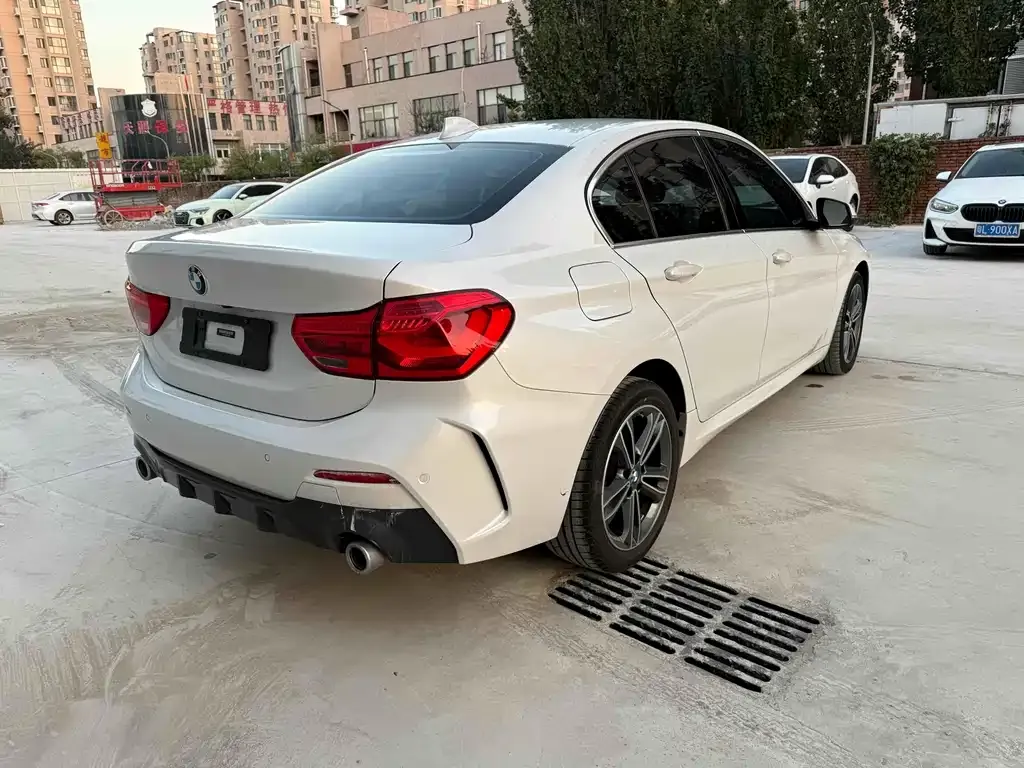 BMW 1 Series 2021 из CN, фото 4
