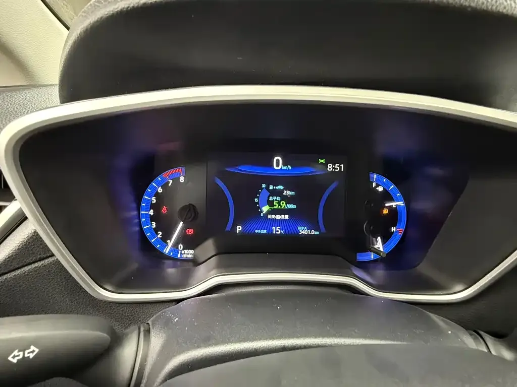 Toyota Corolla Cross — фото 10